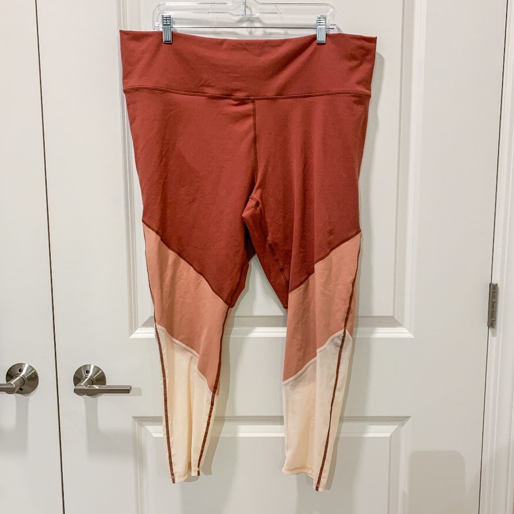 Fabletic Leggings - Picture 2 of 9